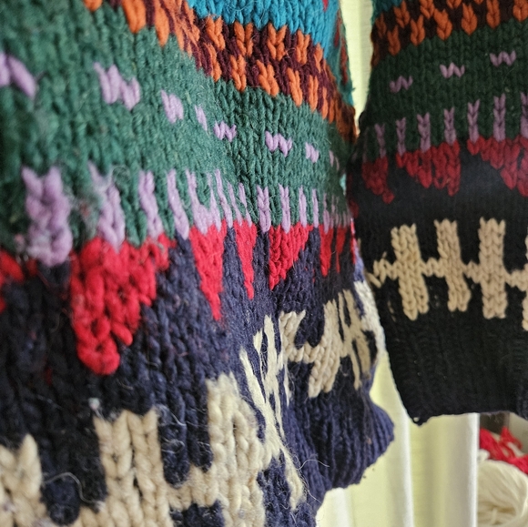 Handmade 100% wool sweater - Picture 2 of 6